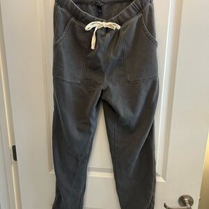 Universal thread Heather Gray Sweatpants size medium